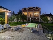 Satılır 9 otaqlı 340 m2 bağ evi Novxanı