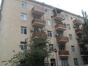 İcarəyə verilir 2 otaqlı 45 m2 köhnə tikili Gənclik m.