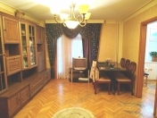 İcarəyə verilir 2 otaqlı 42 m2 köhnə tikili Elmlər Akademiyası m.