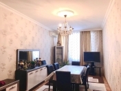 Satılır 4 otaqlı 160 m2 yeni tikili 8 km