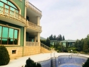 Satılır 7 otaqlı 550 m2 həyət evi Badamdar