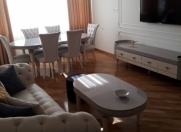 Satılır 3 otaqlı 90 m2 yeni tikili Nizami m.