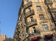 İcarəyə verilir 3 otaqlı 80 m2 ofis Nəsimi r.