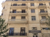 İcarəyə verilir 4 otaqlı 140 m2 ofis Şah İsmayıl Xətai m.