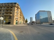 Satılır 4 otaqlı 125 m2 obyekt Şah İsmayıl Xətai m.