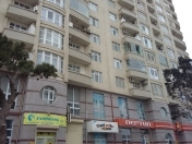 İcarəyə verilir 4 otaqlı 200 m2 yeni tikili Şah İsmayıl Xətai m.