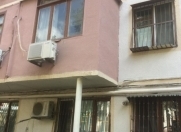 Satılır 1 otaqlı 30 m2 köhnə tikili Memar Əcəmi m.