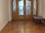 İcarəyə verilir 3 otaqlı 60 m2 ofis İçəri Şəhər m.