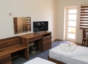 İcarəyə verilir 23 otaqlı 20 m2 həyət evi Lökbatan