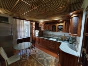 İcarəyə verilir 5 otaqlı 165 m2 ofis Elmlər Akademiyası m.