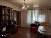 İcarəyə verilir 2 otaqlı 50 m2 köhnə tikili Elmlər Akademiyası m.