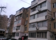 Satılır 1 otaqlı 32 m2 köhnə tikili Gənclik m.