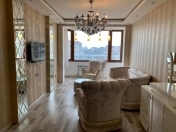 Satılır 3 otaqlı 78 m2 köhnə tikili Azadlıq prospekti m.