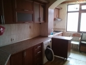 İcarəyə verilir 2 otaqlı 60 m2 köhnə tikili Qara Qarayev m.