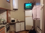 İcarəyə verilir 1 otaqlı 30 m2 köhnə tikili Nizami m.
