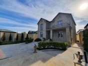 Satılır 5 otaqlı 280 m2 bağ evi Mərdəkan