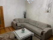 Satılır 3 otaqlı 80 m2 köhnə tikili 4 mkr