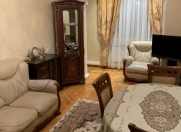 İcarəyə verilir 3 otaqlı 55 m2 köhnə tikili Heydər Əliyev Mərkəzi