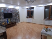 Satılır 4 otaqlı 90 m2 köhnə tikili 8 km