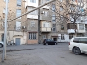 Satılır 4 otaqlı 130 m2 köhnə tikili Montin