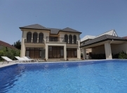 Satılır 6 otaqlı 300 m2 bağ evi Mərdəkan