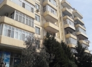 İcarəyə verilir 6 otaqlı 340 m2 ofis Şah İsmayıl Xətai m.