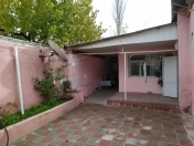 Satılır 4 otaqlı 220 m2 həyət evi Bakıxanov