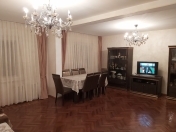 Satılır 4 otaqlı 115 m2 köhnə tikili Yeni Yasamal