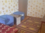 İcarəyə verilir 1 otaqlı 50 m2 köhnə tikili 3 mkr