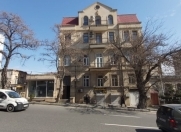 İcarəyə verilir 4 otaqlı 250 m2 ofis Nizami m.