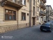 Satılır 3 otaqlı 63 m2 köhnə tikili Montin