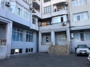 Satılır 6 otaqlı 100 m2 ofis Həzi Aslanov m.