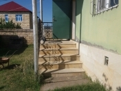 Satılır 6 otaqlı 160 m2 həyət evi Oğuz