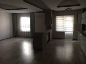 Satılır 2 otaqlı 85 m2 yeni tikili Nəriman Nərimanov m.