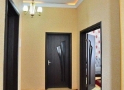 Satılır 5 otaqlı 200 m2 həyət evi Novxanı