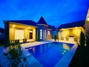 Satılır 4 otaqlı 135 m2 bağ evi Mərdəkan