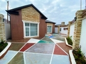 Satılır 4 otaqlı 100 m2 bağ evi Mərdəkan