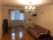 İcarəyə verilir 1 otaqlı 45 m2 köhnə tikili İnşaatçılar m.