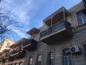 Satılır 4 otaqlı 200 m2 köhnə tikili İçəri Şəhər m.