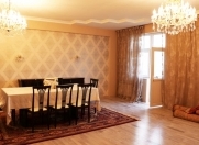 İcarəyə verilir 4 otaqlı 200 m2 yeni tikili Elmlər Akademiyası m.