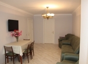 İcarəyə verilir 2 otaqlı 60 m2 köhnə tikili Yasamal r.