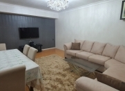 Satılır 3 otaqlı 88 m2 köhnə tikili Gənclik m.