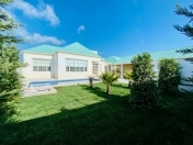 Satılır 5 otaqlı 230 m2 bağ evi Mərdəkan