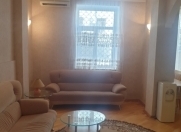 Satılır 2 otaqlı 63 m2 köhnə tikili İçəri Şəhər m.