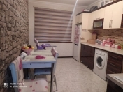 Satılır 2 otaqlı 70 m2 yeni tikili 20 yanvar m.