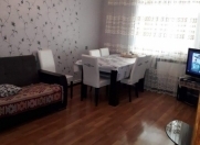 Satılır 5 otaqlı 130 m2 köhnə tikili Həzi Aslanov m.