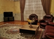 Satılır 3 otaqlı 130 m2 yeni tikili Gənclik m.