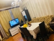 Satılır 3 otaqlı 60 m2 köhnə tikili Memar Əcəmi m.