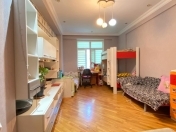 Satılır 3 otaqlı 130 m2 yeni tikili 9 mkr