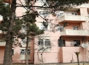 Satılır 4 otaqlı 90 m2 köhnə tikili Y.Günəşli